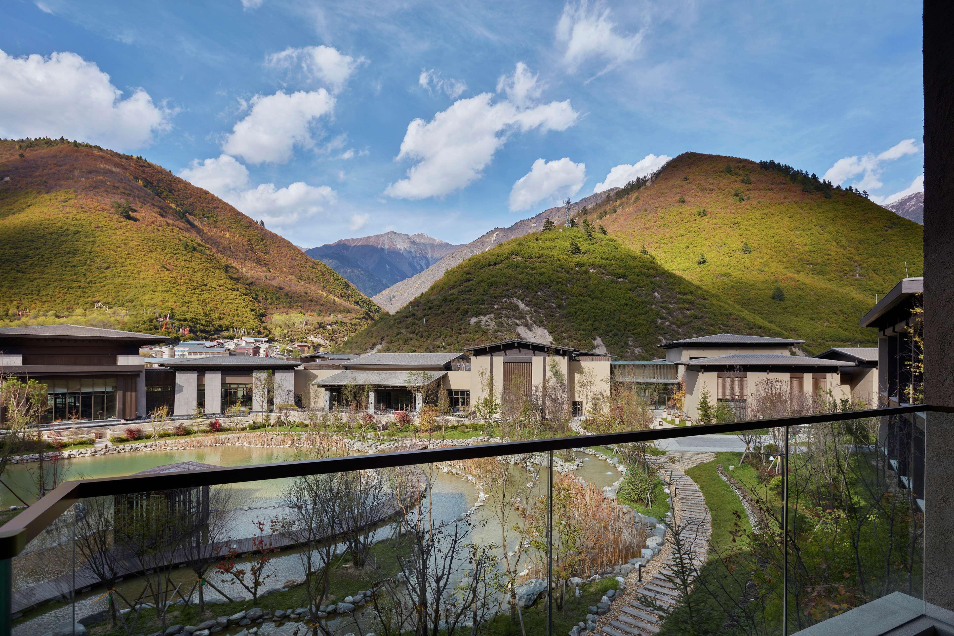 Hilton Jiuzhaigou Resort Zhangzha Town Εξωτερικό φωτογραφία